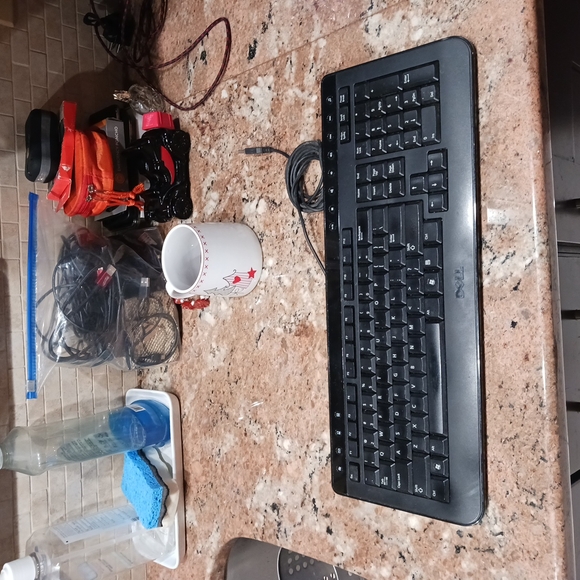 Dell 0F77Y5 Black USB Wired Slim Keyboard. MODEL SK-8165 - Picture 1 of 11